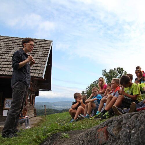 Hiša na hribu, foto: Zvonka T Simčič