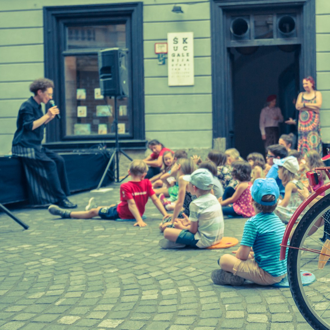 ŠKUC, O'živela knjiga, foto: Simao Bessa